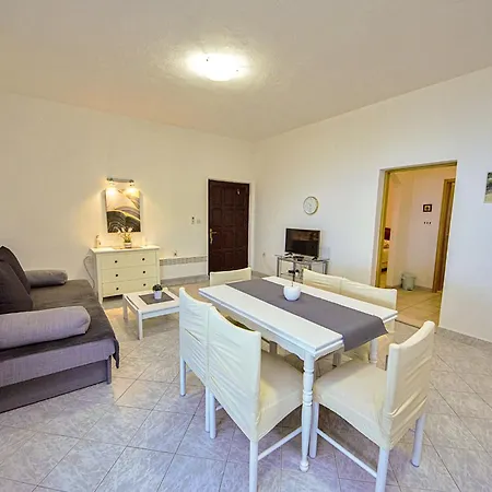 Dom wakacyjny Vesna By Interhome *