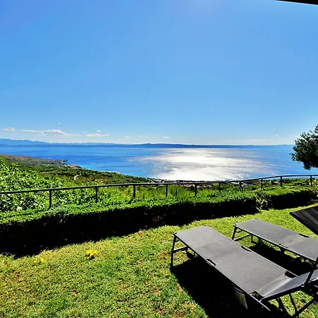 Dom wakacyjny Vesna By Interhome Tučepi